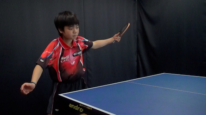 平岡義博監督解説付き 下回転に対するバックハンドドライブ・宇田幸矢選手