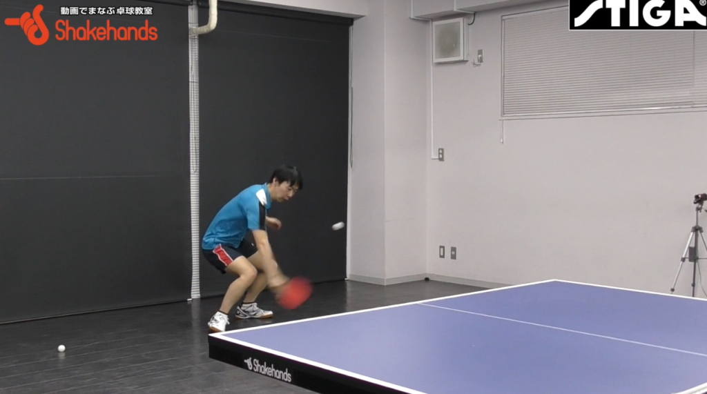 塩野真人のスマッシュをバックカット。 間に合わない時はインパクトの強さ!_01