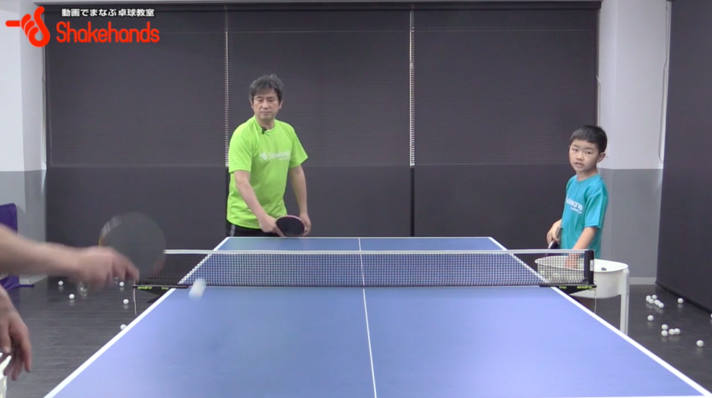 平岡義博のジュニア指導。天才選手のバックハンドを解説_00
