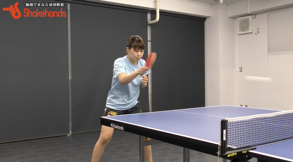 松澤茉里奈選手が教える。女子選手の基本フォアハンド_01