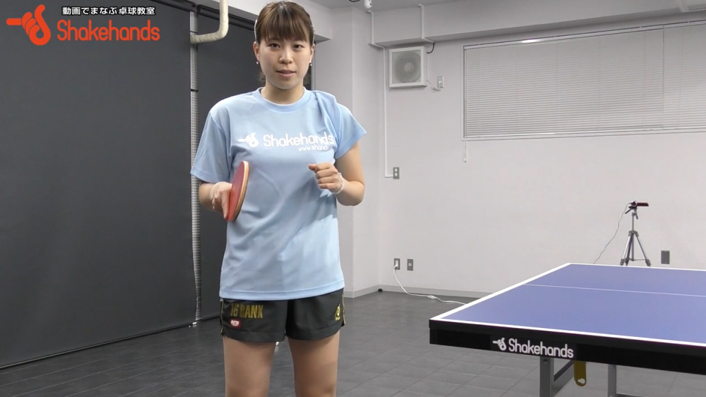 松澤茉里奈選手が教える。女子選手の基本フォアハンド_03