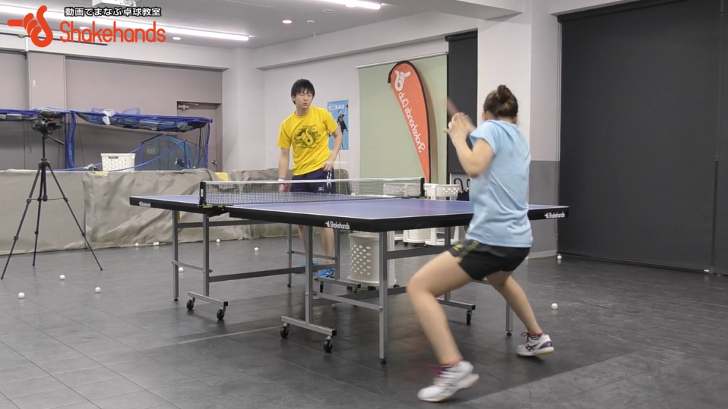 バックサーブのレシーブ。女子選手のドライブとフリックby松澤茉里奈_03