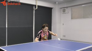 天野優の表ソフト下回転バックドライブ。回転以外で変化を