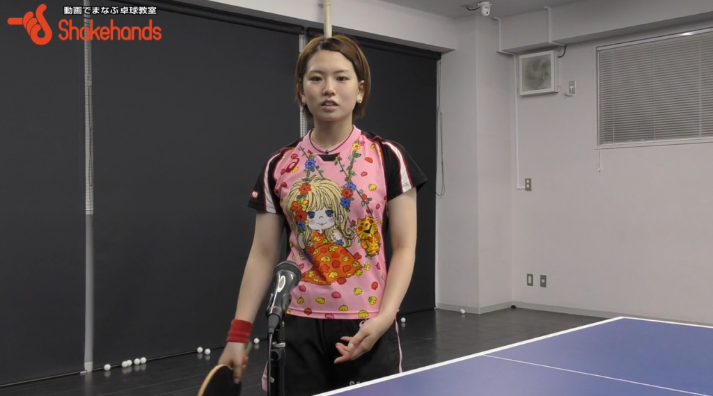 天野優のダブルス基本。レシーブでバックを使うメリット_00