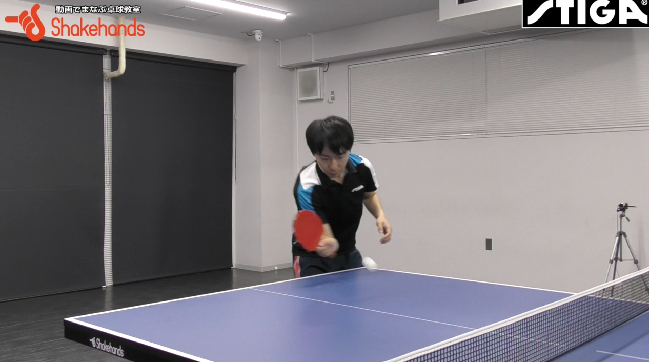 塩野真人カットマン。粒高で返球するフォア前レシーブでチャンスを作る