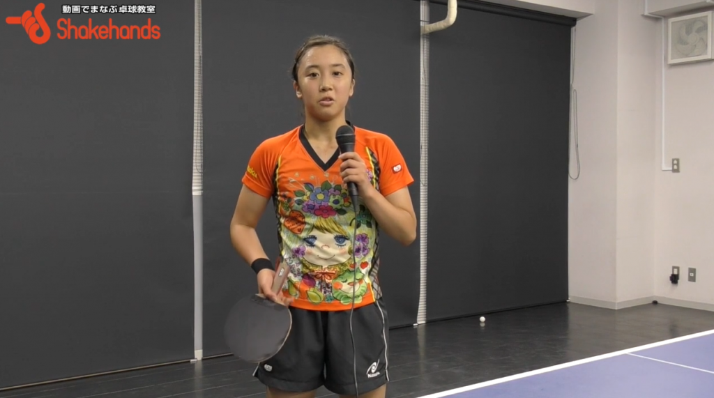 森薗美月の試合で動けるオールフォア。下がってもドライブ打てる_03