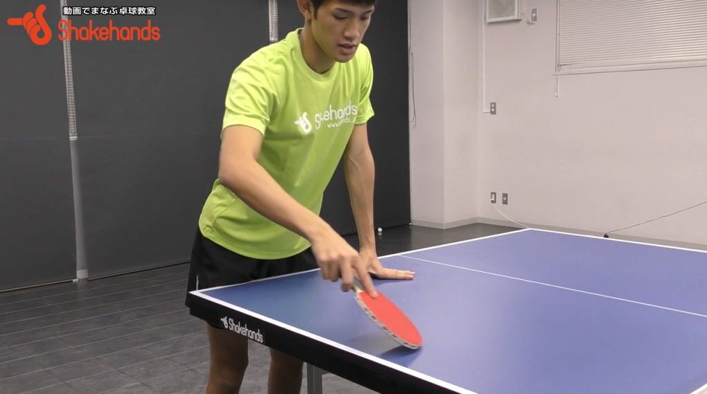吉村和弘のフォア前ドライブ。相手が取れないコースに打つ_03