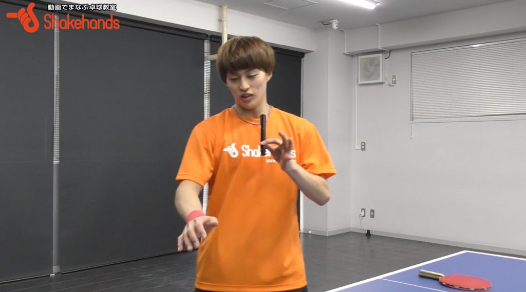 下回転に対するフォアドライブ。試合で使える2種類の打ち方 by 三部航平_03