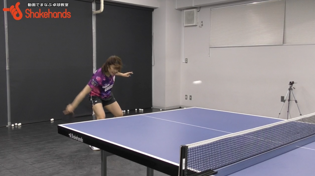 【石垣優香】ループドライブをドライブ。低いボールも打てる_02