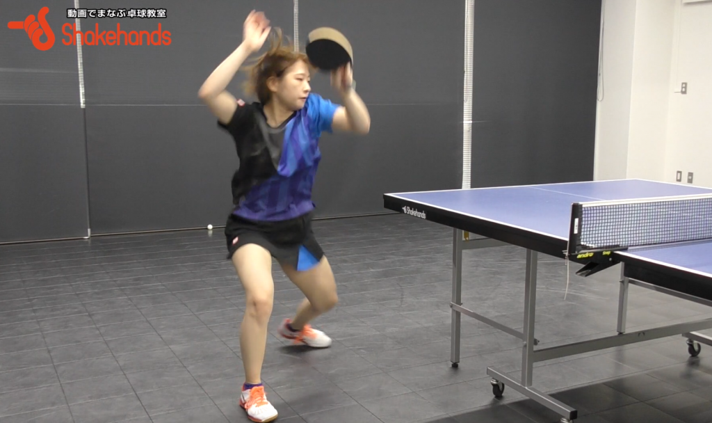 【前田美優】回り込みフォア。コースが読まれない打ち方_00