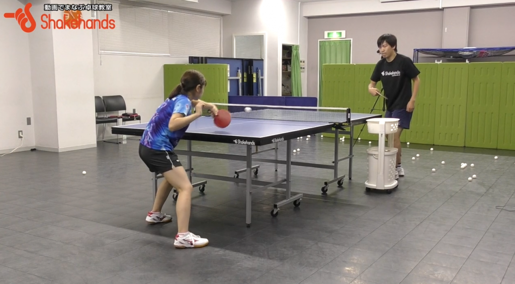 【全日本卓球】梅村優香のバックフリック。踏み込むタイミング_03