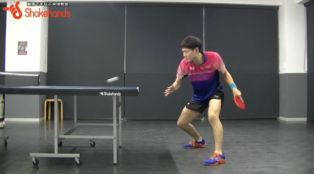 千葉悠平のフォアドライブ。グリップとスイング方向を意識するだけ_03