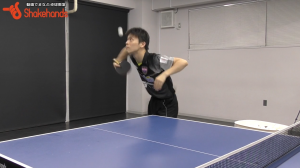 吉田雅己のYGサーブ。横上回転、下回転を同じフォームで出す