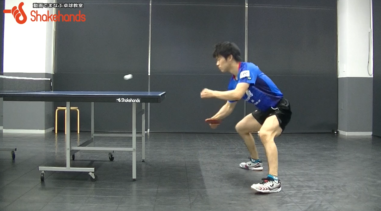 ツッツキレシーブを3球目ドライブ。待ち位置が重要by吉田雅己_01