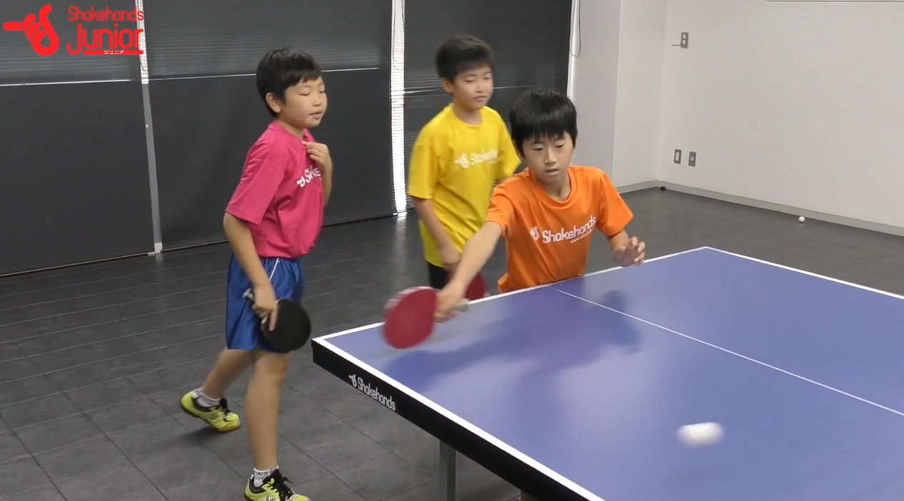 【平岡義博の3人多球練習】フォア前フリックが得意に!_02