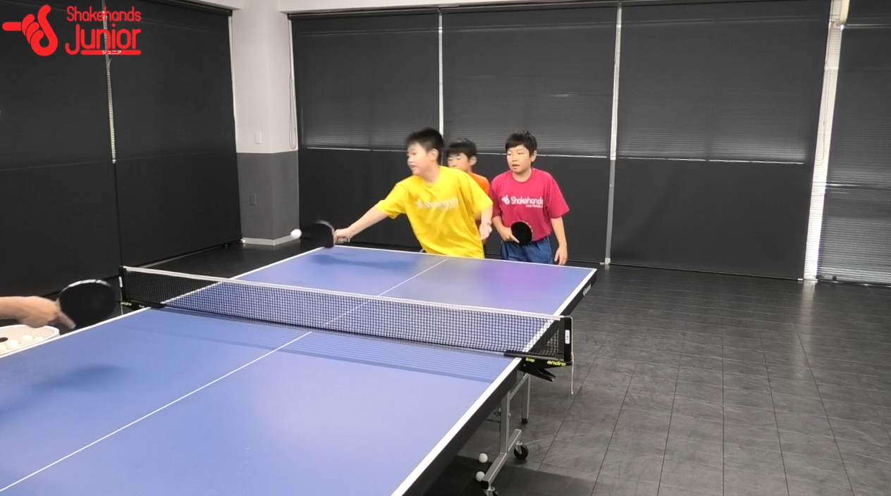 【平岡義博の3人多球練習】フォア前フリックが得意に!_03