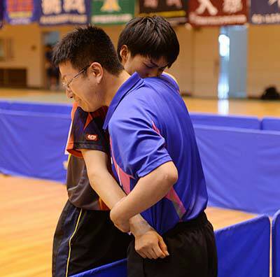 大津インターハイ⑪ 男子シングルス優勝の駆け引きと「おめ」