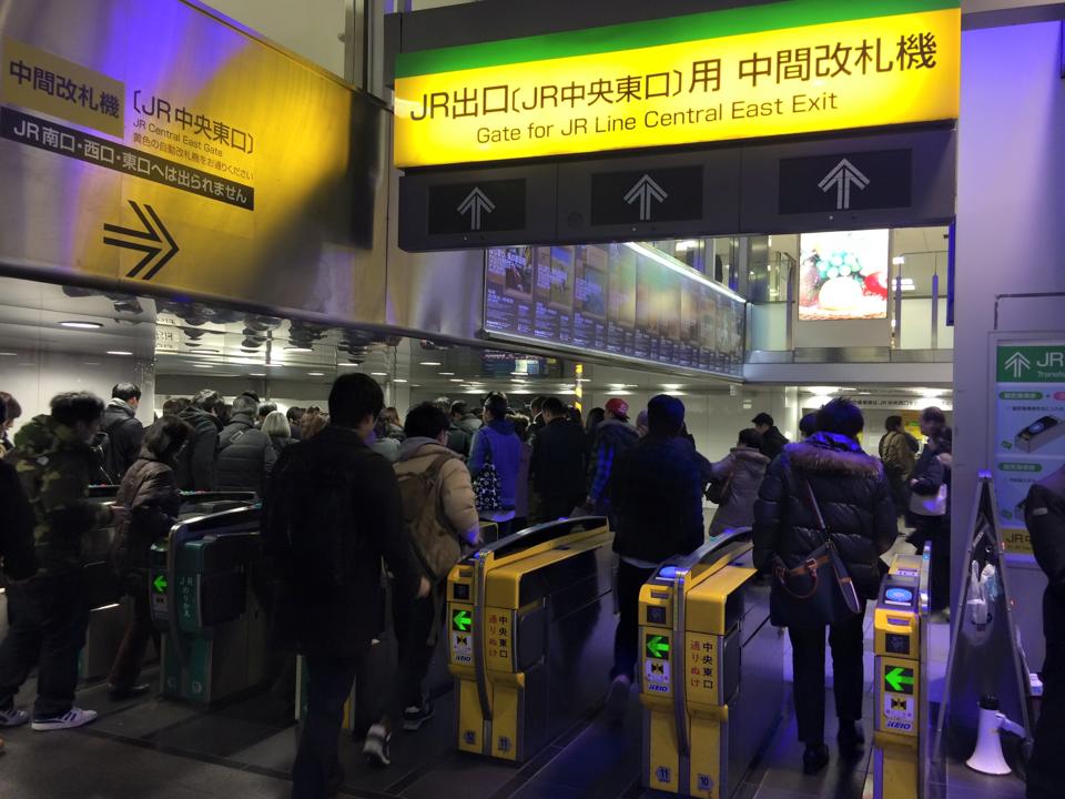 満員電車 かなり苦痛 (ー ー;)