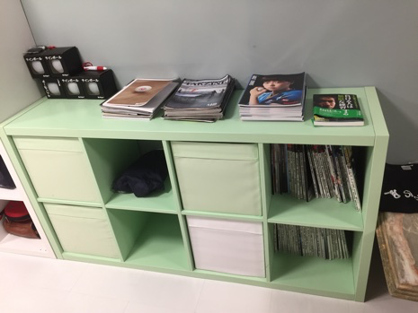 bookshelf