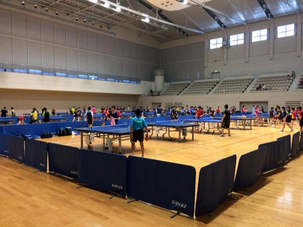 全国中学校卓球大会【目立つ選手】がいます