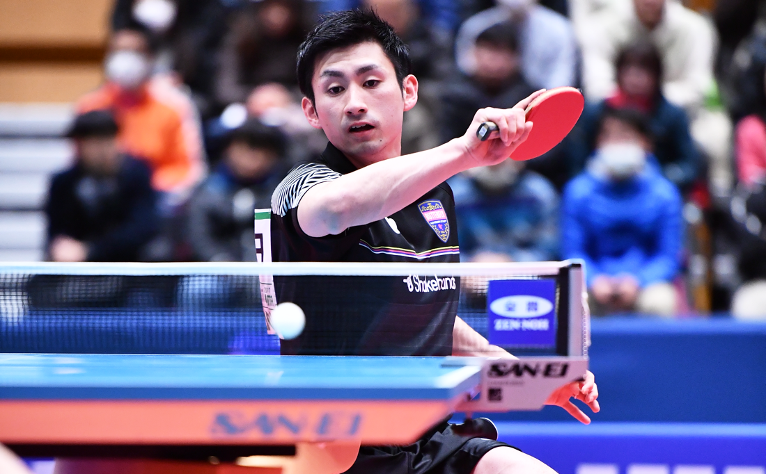 【上田仁プロ選手】基本のフォア・バック・サーブ
