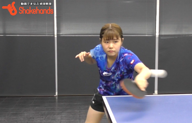 バックツッツキ。表ラバーで切る、切らないを使い分けるby梅村優香_表紙