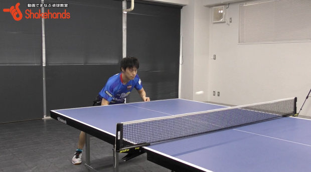 ツッツキレシーブを3球目ドライブ。待ち位置が重要by吉田雅己_表紙