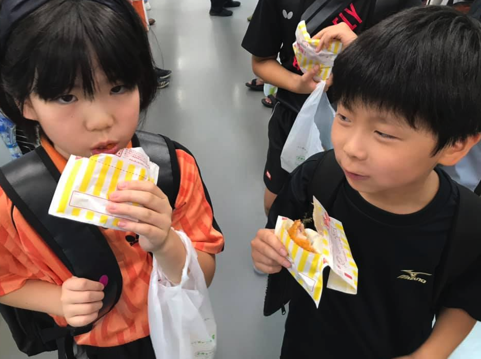 しゃがみ込みサーブは、トップ選手にも有効であると再考が必要
