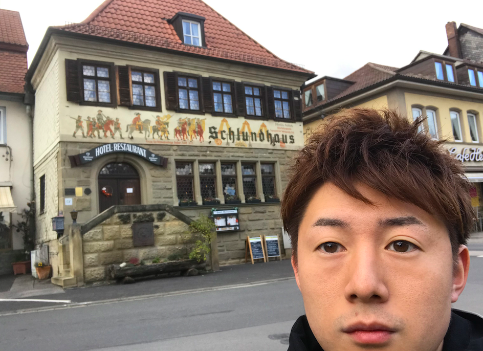 佐藤コーチ、無事にドイツへ到着しました!(動画あり)