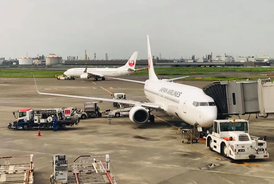 高所恐怖症を感じることもないまま、 高知竜馬空港に無事着陸